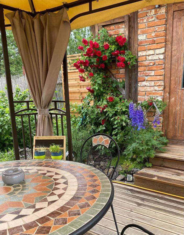 Penzion Vila Petra Bed&Breakfast Velky Slavkov Exterior photo