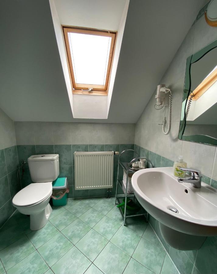 Penzion Vila Petra Bed&Breakfast Velky Slavkov Exterior photo